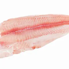 Surowy filet rybny, gotowy na letnie grillowanie. Delikatne mięso obiecuje wspaniały sum smak.