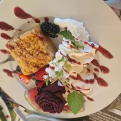 Duszniki-Zdrój: Gdzie zjeść? Mój przewodnik po smakach i pstrągu!