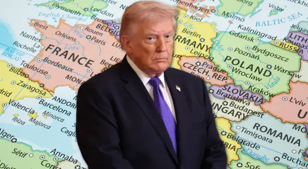 Donald Trump na tle mapy Europy z zaznaczonymi Niemcami i Polską.