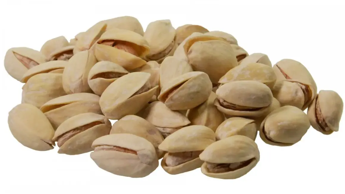 Kupa pistacji, które choć pyszne, mają swoje pistacje kalorie. Idealne na przekąskę, ale warto pamiętać o umiarze.