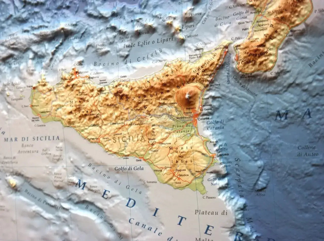 Mapa mórz otaczających Włochy
