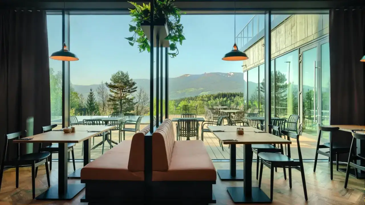 restauracja z widokiem na góry szklarska poręba