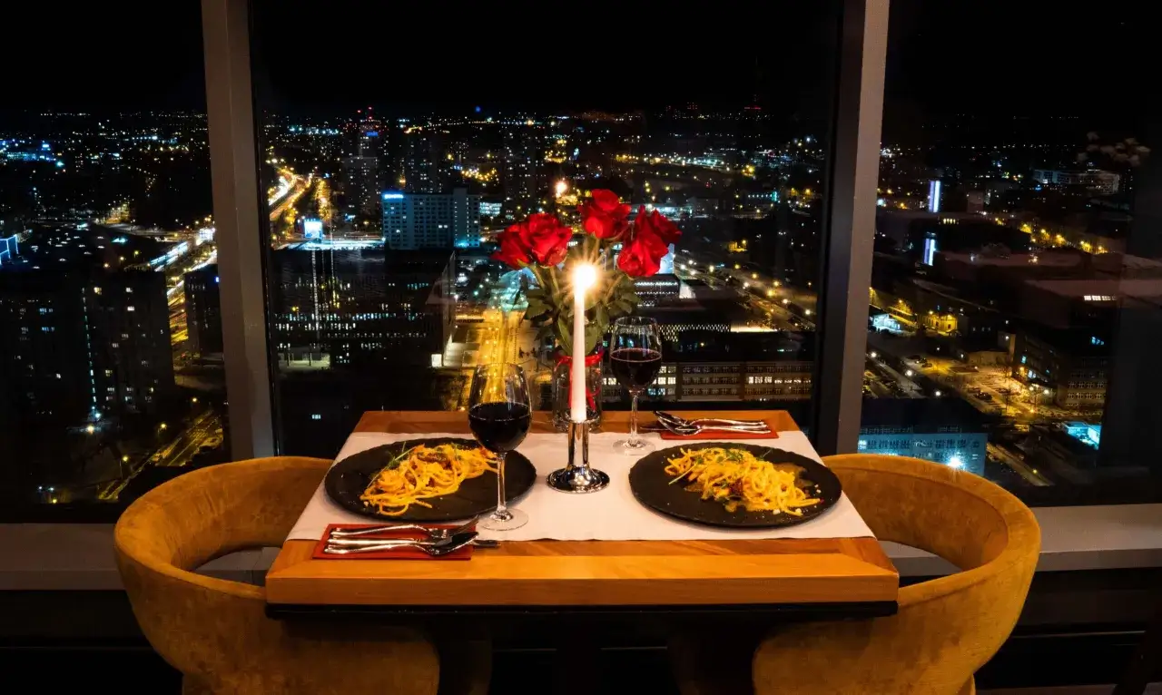 restauracja z widokiem na panoramę Katowic